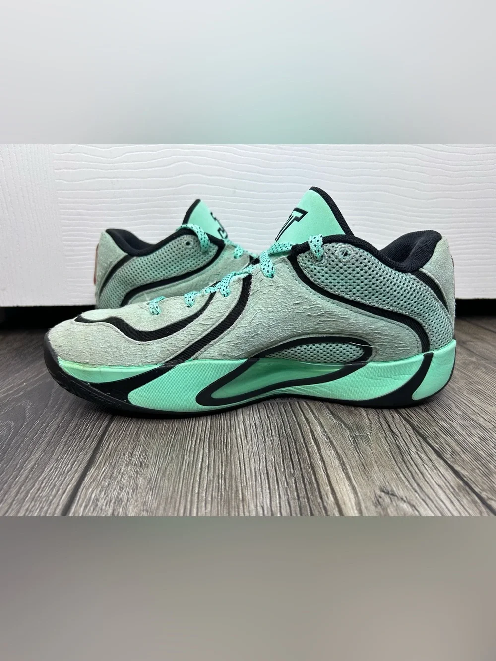 Jordan Tatum 4 Green Glow US 7.5 Basketball Sneakers